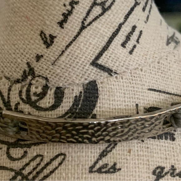 Lot of 4 PuraVida bracelets. - Picture 6 of 9